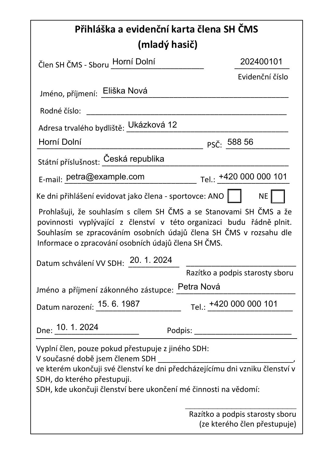Původní přihláška mladého hasiče SH ČMS vyplněná ukázkovými údaji Elišky Nové, evidenční číslo 202400101, SDH Horní Dolní, adresa Ukázková 12 a kontakt Petra Nová.